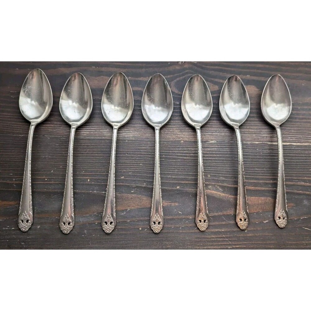 LOVELY LADY Pattern HOLMES & EDWARDS Silver-plate 7x Spoons Flatware